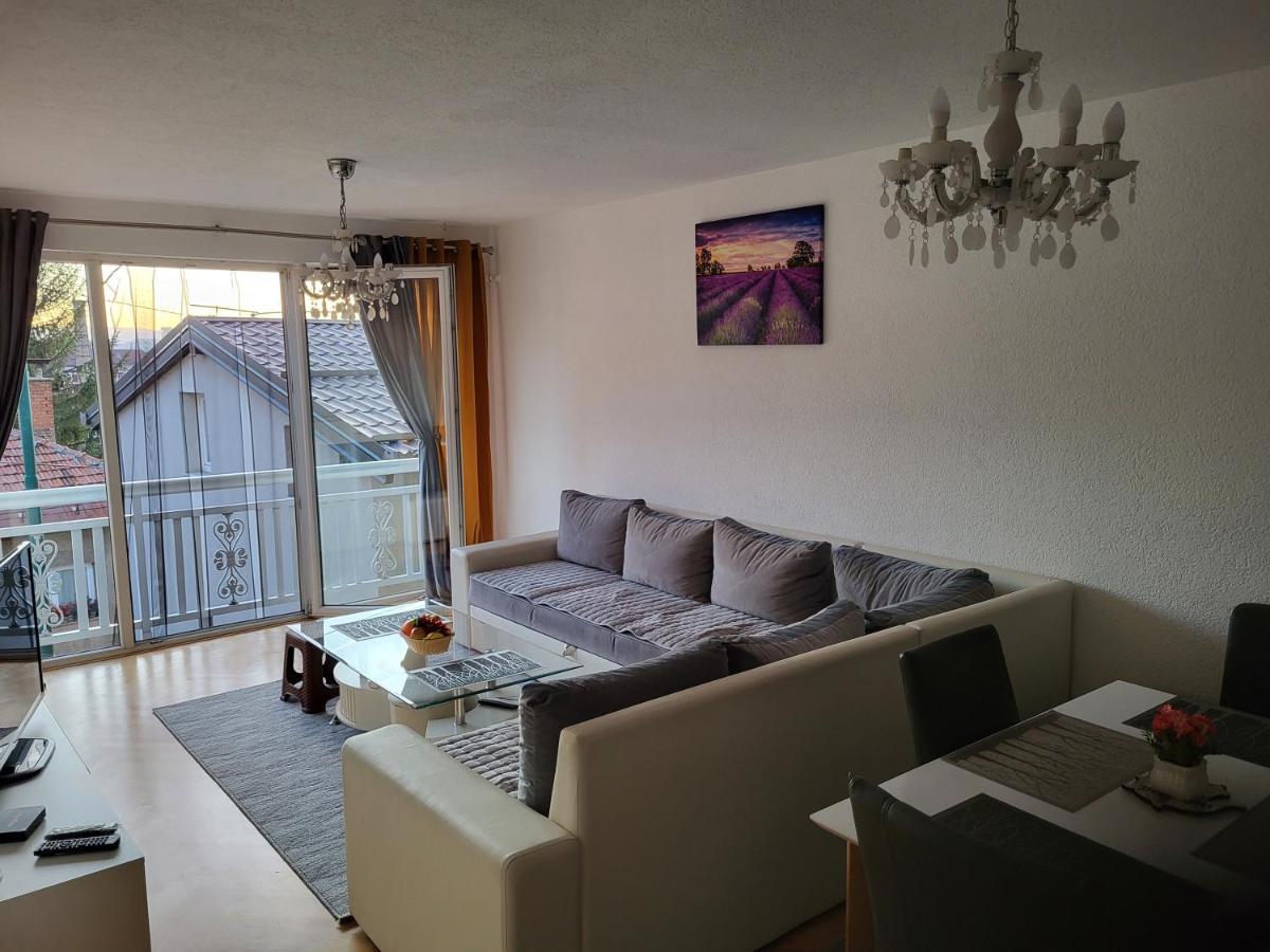 Deluxe Katana Dream House Old Town, With Parking Garage Apartment Sarajevo Bagian luar foto